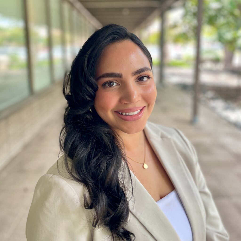 Paulina Lopez Miller, LMFT-Associate